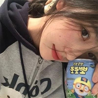 一个女王的少女时代在线观看